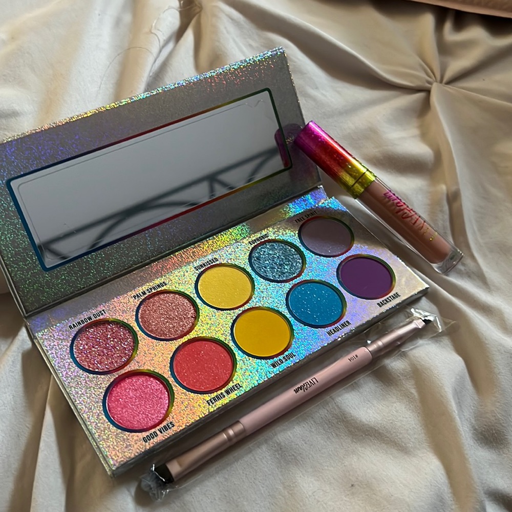 Festie Faves Makeup Bundle